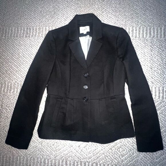 LOFT Black Pleated Blazer - Sz 4 - Picture 1 of 15